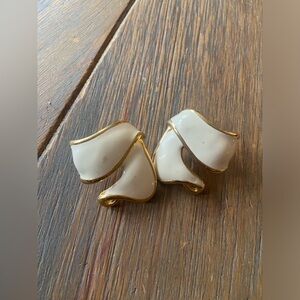 Vintage Daria earrings